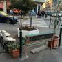 Panchine e sedie abusive a Borgo Vittoria