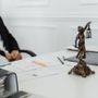 Aprire una SRL a Torino: costi, tempi e adempimenti dal notaio fino al primo dipendente