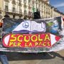 Manifestazione pro pace in p.zza Castello (Torino) - foto tratta dalla pagina FB