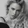 &quot;Cantando sotto la pioggia&quot;,  il musical hollywoodiano al Teatro Alfieri con protagoniste Flora Canto e Martina Stella