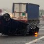 Auto si ribalta all'altezza di Stupinigi: traffico in tilt in tangenziale sud