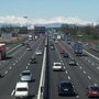 Traffico intenso su strade e autostrade in questo weekend