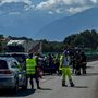 Auto in contromano sulla Torino-Bardonecchia: scontro frontale, un morto e 4 feriti
