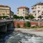 Ragazza medita un gesto inconsulto sul ponte Rossini, salvata da due agenti
