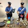 Hashish, pistola e ricetta per droghe sintetiche: arrestato lo spacciatore dei giovani eporediesi