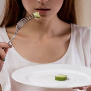 Disturbi alimentari nelle future mamme, secondo una ricerca di Unito aumentano il rischio di problemi respiratori infantili