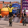 L'arrivo sul traguardo di Pinerolo