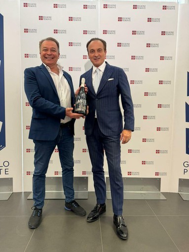 Export vino, Cirio e Bongioanni: "Piemonte unica regione che cresce nell’export del vino" Export vino, Cirio e Bongioanni: "Piemonte unica regione che cresce nell’export del vino"