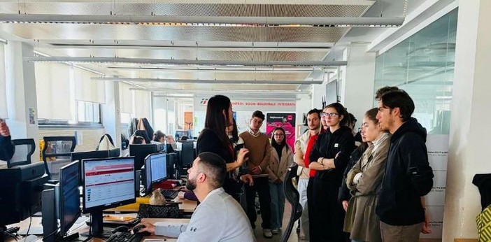 Sessanta studenti del Polito in visita al centro di controllo di RFI e Trenitalia Sessanta studenti del Polito in visita al centro di controllo di RFI e Trenitalia