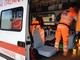 Perde il controllo dell'auto in tangenziale e si schianta contro il guard rail: 23enne in ospedale