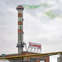 La scritta lungo la ciminiera