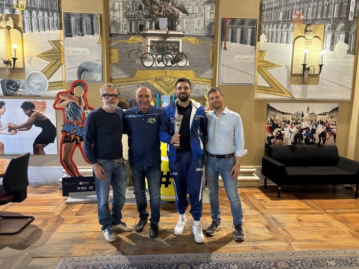 Torino sul tetto del mondo con la Polizia Locale Torino sul tetto del mondo con la Polizia Locale