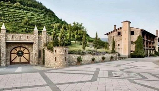 Bollicine d’autore a Torino: Villa Franciacorta si racconta al ristorante Mammà Isola di Capri delle OGR Bollicine d’autore a Torino: Villa Franciacorta si racconta al ristorante Mammà Isola di Capri delle OGR
