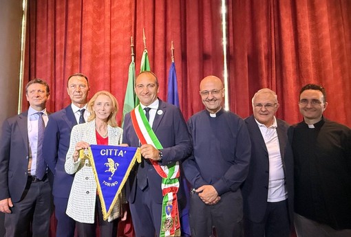 Torino chiama San Paolo: firmato un patto di amicizia tra le due città Torino chiama San Paolo: firmato un patto di amicizia tra le due città