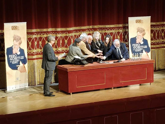Cerimonia al teatro Carignano, per ricordare Piero Gobetti