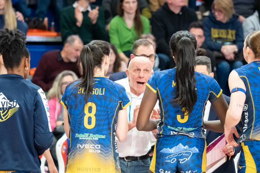 La squadra a rapporto da Nica (foto di Christian Bosio) La squadra a rapporto da Nica (foto di Christian Bosio)