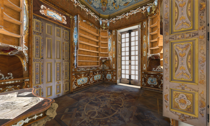 Biblioteca del Piffetti: il capolavoro di ebanisteria rivive a Villa della Regina con la realtà aumentata