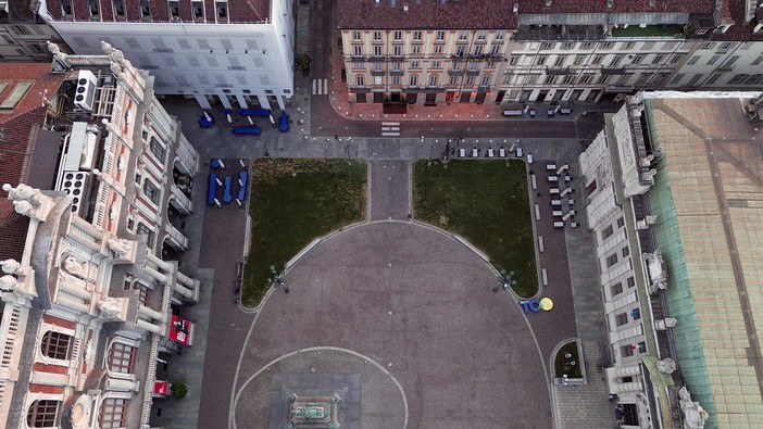 Una veduta aerea di piazza Carlo Alberto