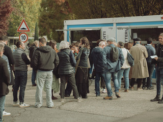 Lunghe code e grandi affollamenti tra le sale per la settimana dell'arte Lunghe code e grandi affollamenti tra le sale per la settimana dell'arte