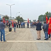 Il presidio tenuto davanti al sito di Sommariva Perno Il presidio tenuto davanti al sito di Sommariva Perno