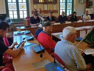 Le penne nere di Venaria compiono 100 anni Le penne nere di Venaria compiono 100 anni