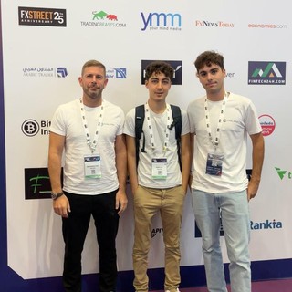 A guidare la startup è il cuneese Giacomo Simon, Ceo, laureando in Informatica all’università di Milano con specializzazione in AI e Cybersicurezza. Con lui Pierfrancesco Biso, imprenditore internazionale con expertise in software, AI e innovazione healthcare, e Pietro Lano, imprenditore italiano con forte visione strategica e capacità di tradurre mercati tradizionali in soluzioni tech avanzate