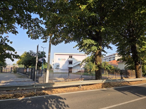 Lezioni ancora sospese dopo gli atti vandalici al Prever di Pinerolo Lezioni ancora sospese dopo gli atti vandalici al Prever di Pinerolo