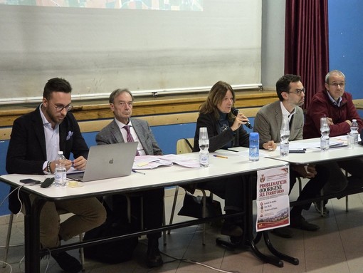 “Gli odori sgradevoli provengono dall’impianto A2A di Viotto” “Gli odori sgradevoli provengono dall’impianto A2A di Viotto”
