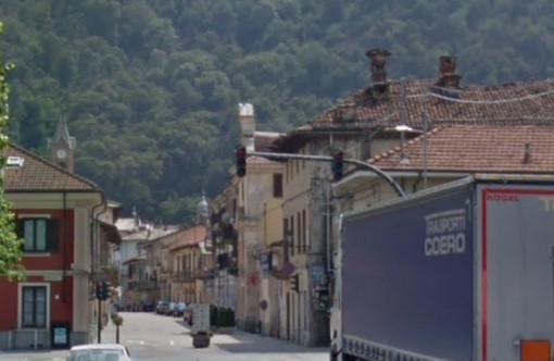 La Città metropolitana promette nuovo asfalto a Cavour in via Gerbidi e via Dante