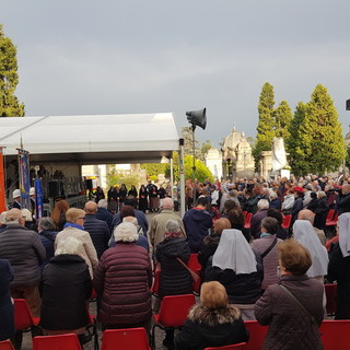 Un'immagine della messa del 2 novembre al Monumentale