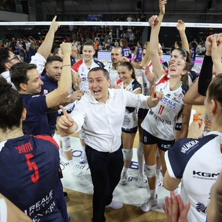 Impresa della Reale Mutua Fenera Chieri ’76, Scandicci si arrende al tie-break
