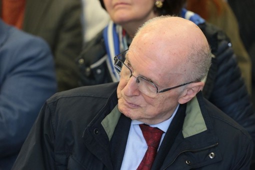 Addio al campione olimpico Livio Berruti: vinse l’oro nelle Olimpiadi del 1960 Addio al campione olimpico Livio Berruti: vinse l’oro nelle Olimpiadi del 1960