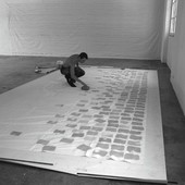 Giorgio Griffa compie 90 anni: una mostra alla sua Fondazione celebra l'artista Giorgio Griffa compie 90 anni: una mostra alla sua Fondazione celebra l'artista