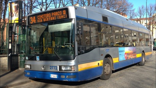 bus mezzo pubblico