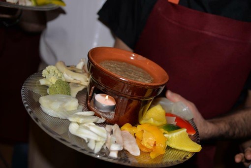 Andezeno torna a profumare di bagna cauda: domenica la 51esima Sagra del Cardo Andezeno torna a profumare di bagna cauda: domenica la 51esima Sagra del Cardo
