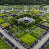 Le siepi e la fontana nei giardini di Venaria Reale