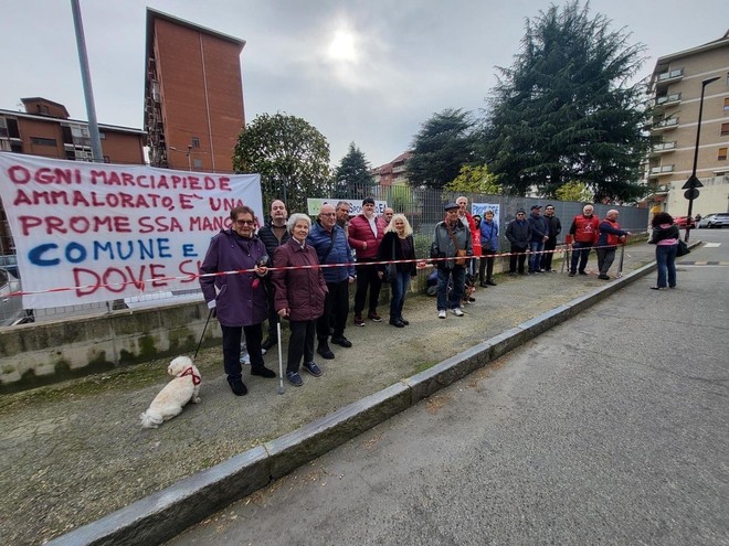 Protesta dei cittadini a Rebaudengo Protesta dei cittadini a Rebaudengo
