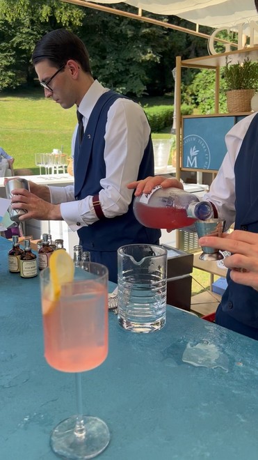 La cucina di Massimo Bottura incontra i drink di Gin Mare a Villa Sassi
