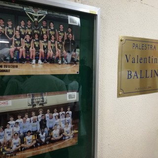 Palestra Valentino Ballin, targa