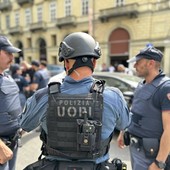 Porta Nuova si trasforma in uno scenario di crisi: esercitazione della Polizia di Stato [VIDEO]
