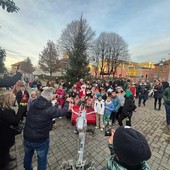 Addobbi fai-da-te e un Babbo Natale speciale: torna l’evento più atteso dai bambini Addobbi fai-da-te e un Babbo Natale speciale: torna l’evento più atteso dai bambini