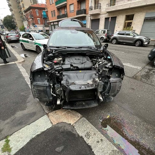 L'auto cannibalizzata L'auto cannibalizzata
