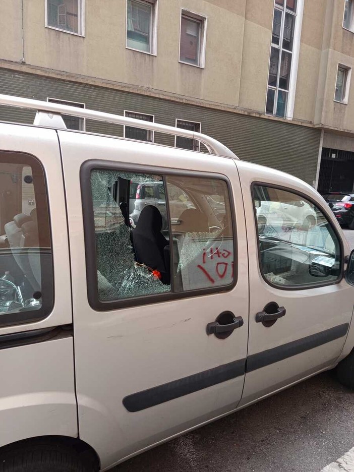 Auto vandalizzate, scippi e spaccio: l'allarme dei residenti di San Donato