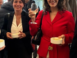 A sinistra, Patrizia Merlino (Merlino Pubblicità) e Marinella Vedani