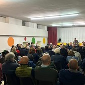 Assemblea molto partecipata in via Vibò
