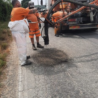 Lavori in corso a Santena per la risistemazione del manto stradale