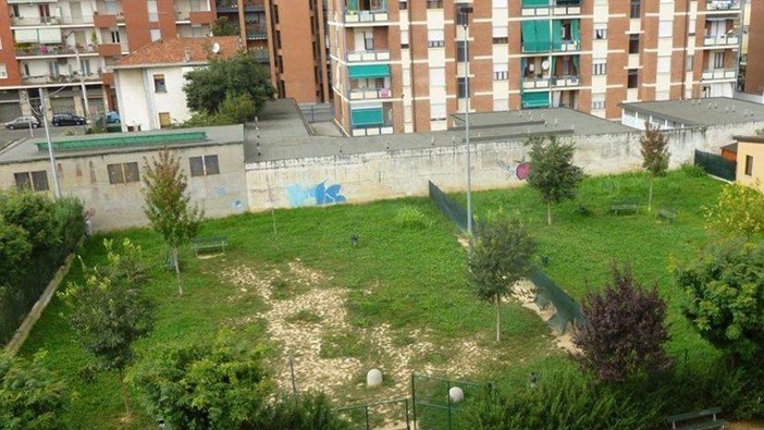 L'area cani delle polemiche in via Pinchia
