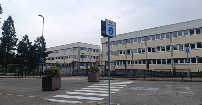 L’area pedonale nel mirino delle famiglie: “Più disagi che benefici”