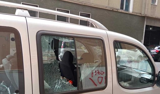 Auto vandalizzate, scippi e spaccio: l'allarme dei residenti di San Donato