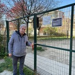 Chiude l'area cani di via Pinchia. Nella foto il consigliere Ventre